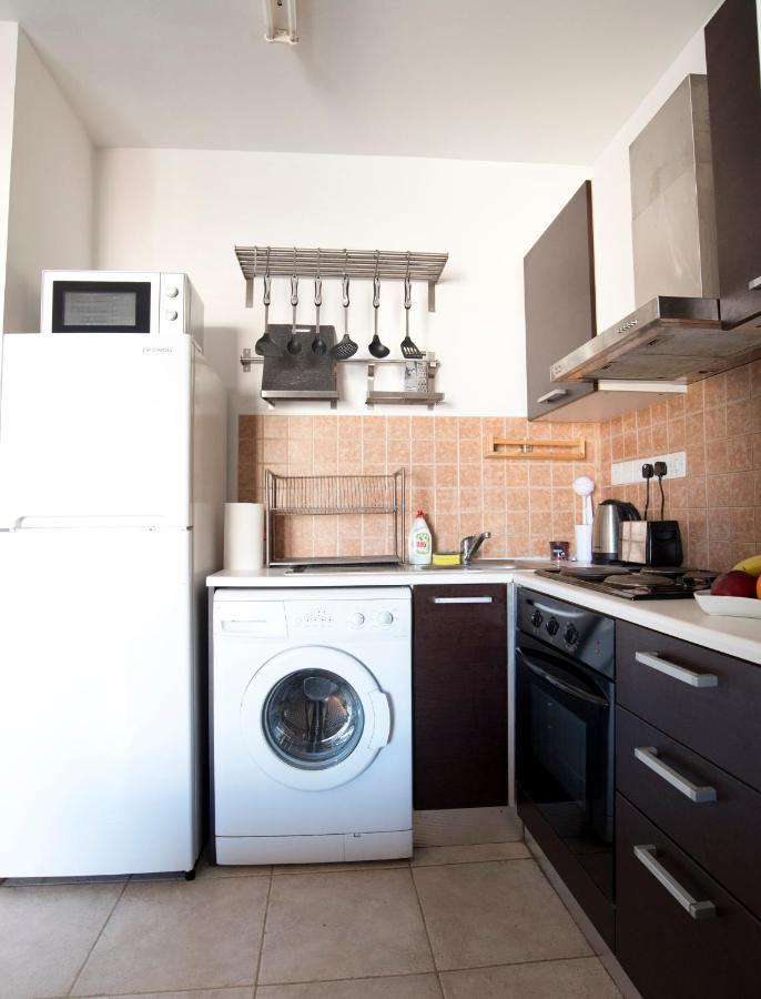 Cozy Studio*Nicosia City*Free Parking&Wifi,Welcomes You!!! Zewnętrze zdjęcie